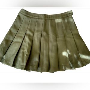 Forever 21 pleated skirt, Medium, green, side zip opening